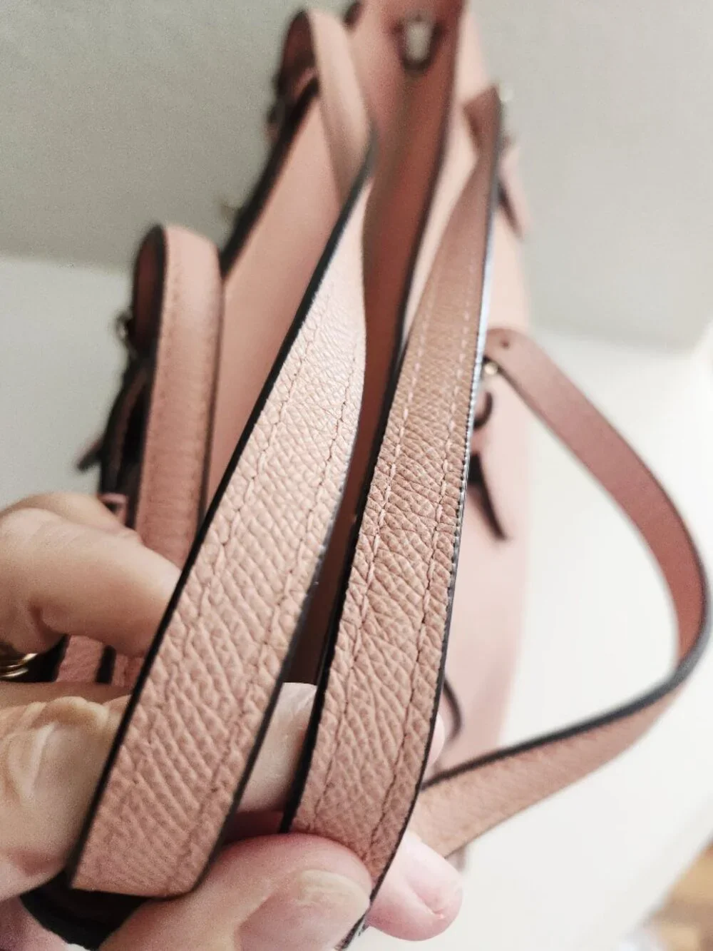 Euc Coach Turnlock Pink Leather Shoulder Bag Tote Purse